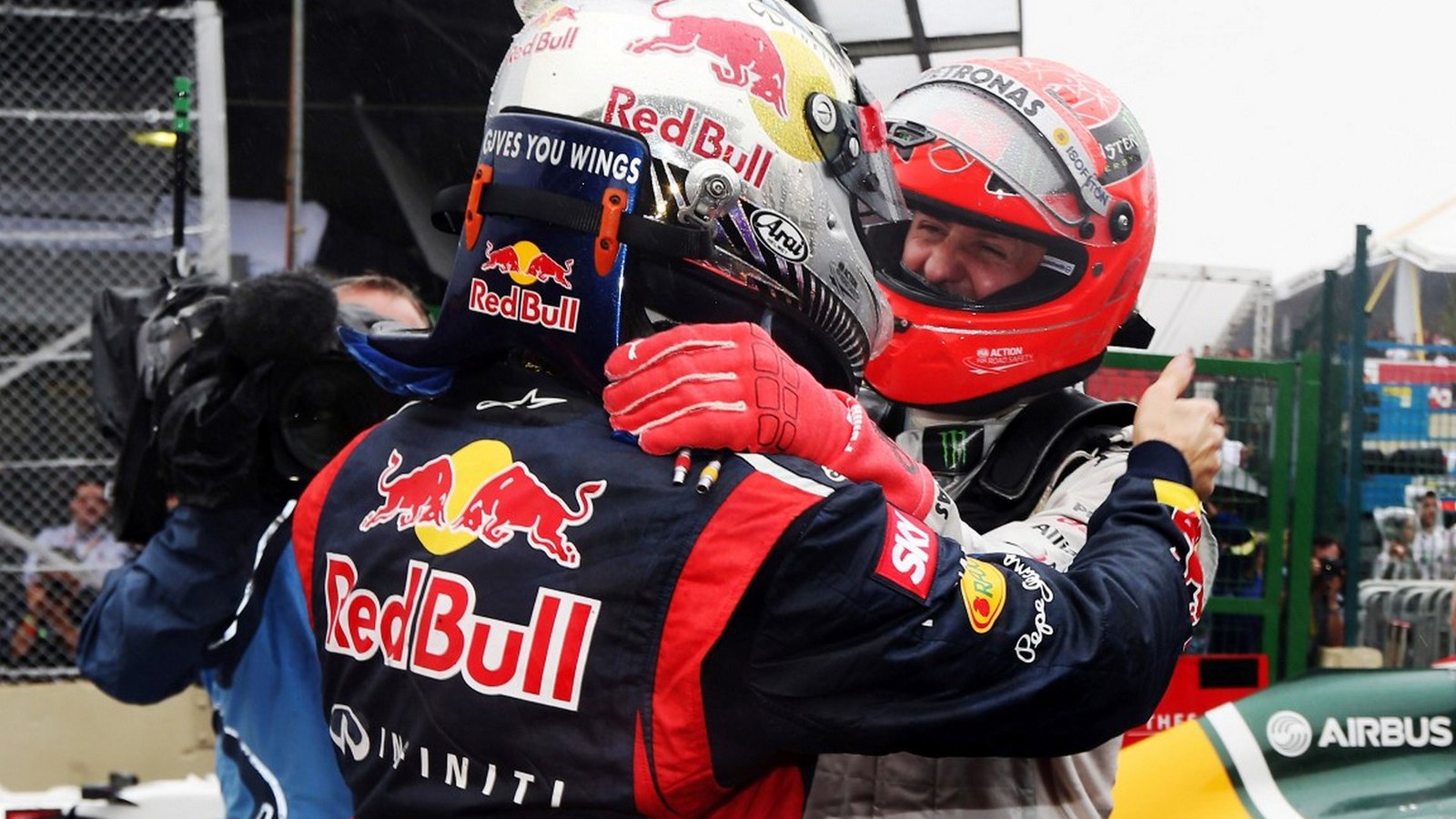 Sebastian Vettel foi o ultimo a conquistar um título em Interlagos, no mesmo dia Michael Schumacher se despedia do público brasileiro e das pistas (Fonte: @Tumblr)