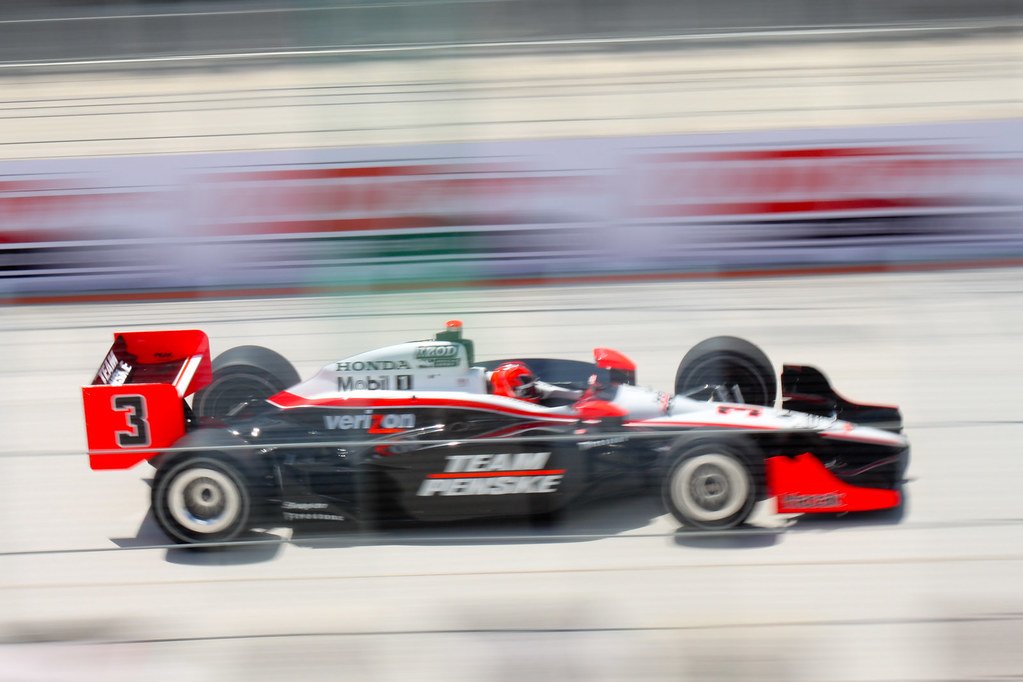 File:2010 IZOD IndyCar Series - São Paulo Indy 300 Largada - Race start  (27016130111).jpg - Wikipedia