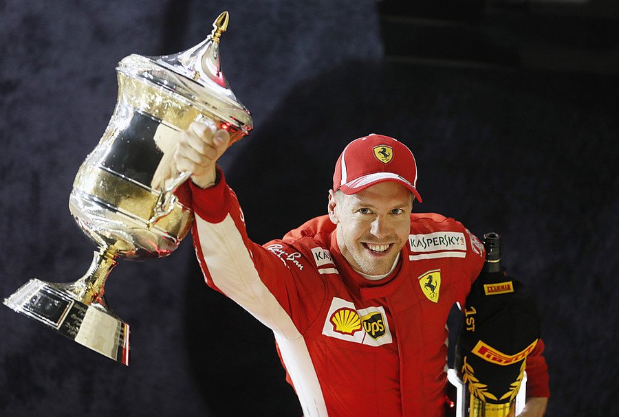 Foto de GP do Bahrein – Vettel tem que segurar Bottas, para garantir segunda vitória do ano