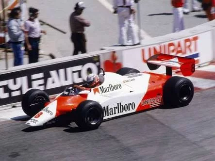 Niki Lauda Retorna Triunfante à Fórmula 1