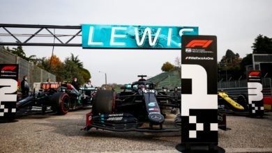Foto de Com melhor estratégia, Hamilton vence corrida em Ímola, Ricciardo vai ao pódio e Mercedes conquista 7º título de construtores