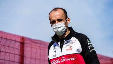 Foto de Kubica permanece com Alfa Romeo para a temporada 2022, assim como a Orlen