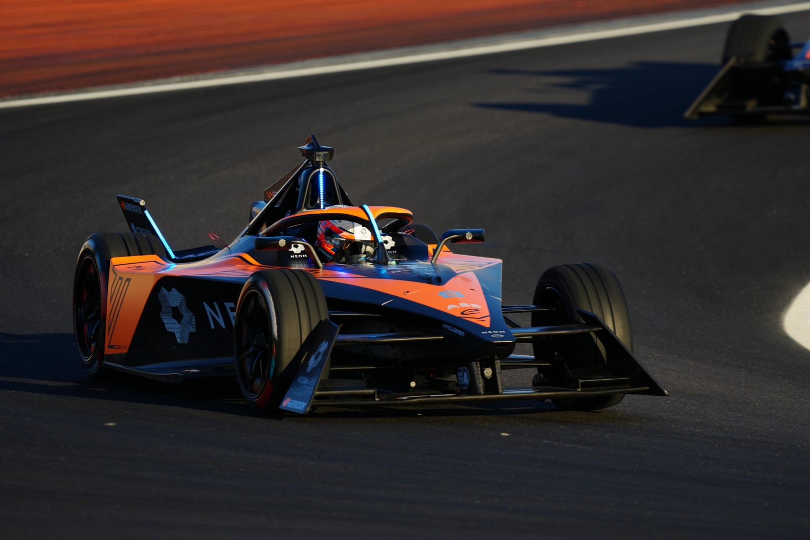 Após incêndio nesta terça-feira, Fórmula E adia testes da pré-temporada para realizar avaliação