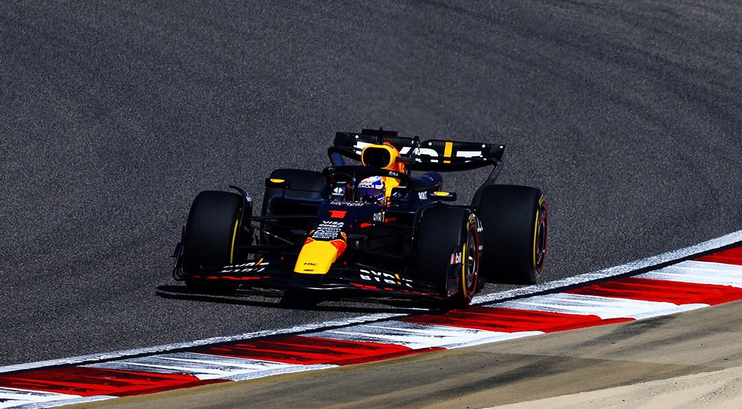 Verstappen permanece na liderança do primeiro dia de testes, enquanto Williams enfrenta dia complicado no Bahrein