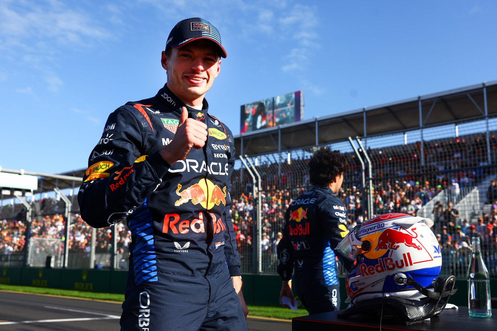 Max Verstappen supera Carlos Sainz e fatura pole do GP da Austrália