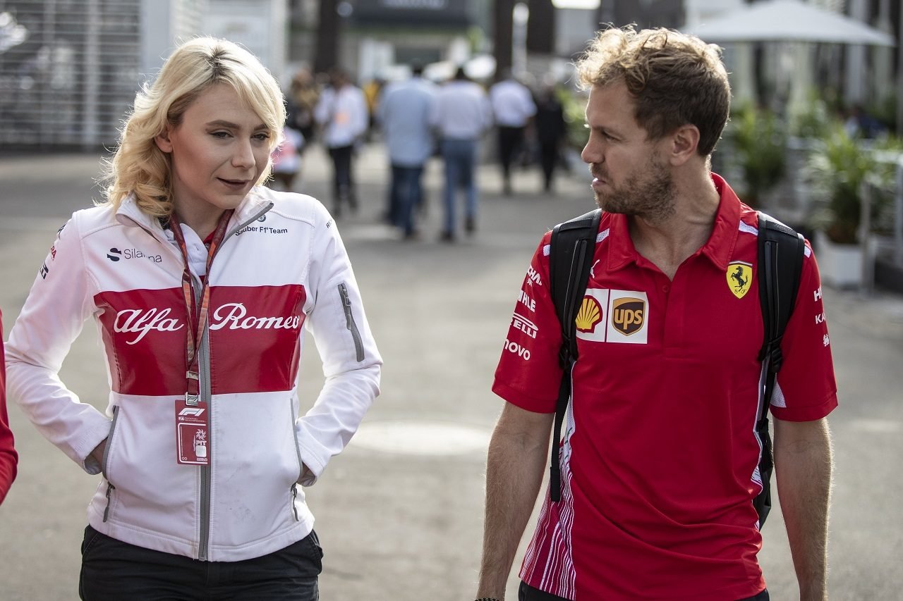 Ruth Buscombe revela a mudança de percepção sobre Vettel: de ‘odiado’ a piloto admirado