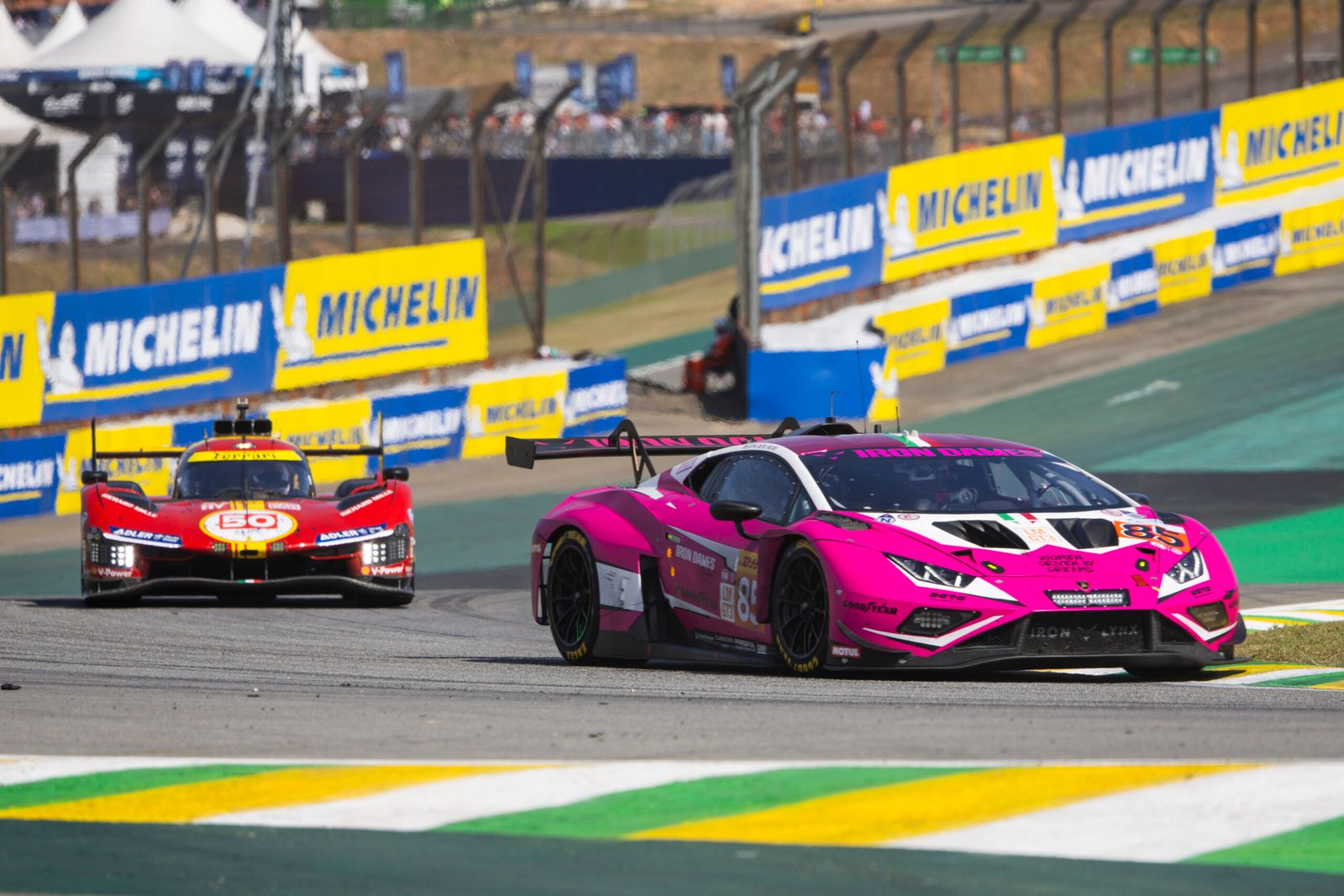 De Pole a abandono: Iron Dames lidera prova em Interlagos, mas problema no carro gera abandono de competidoras