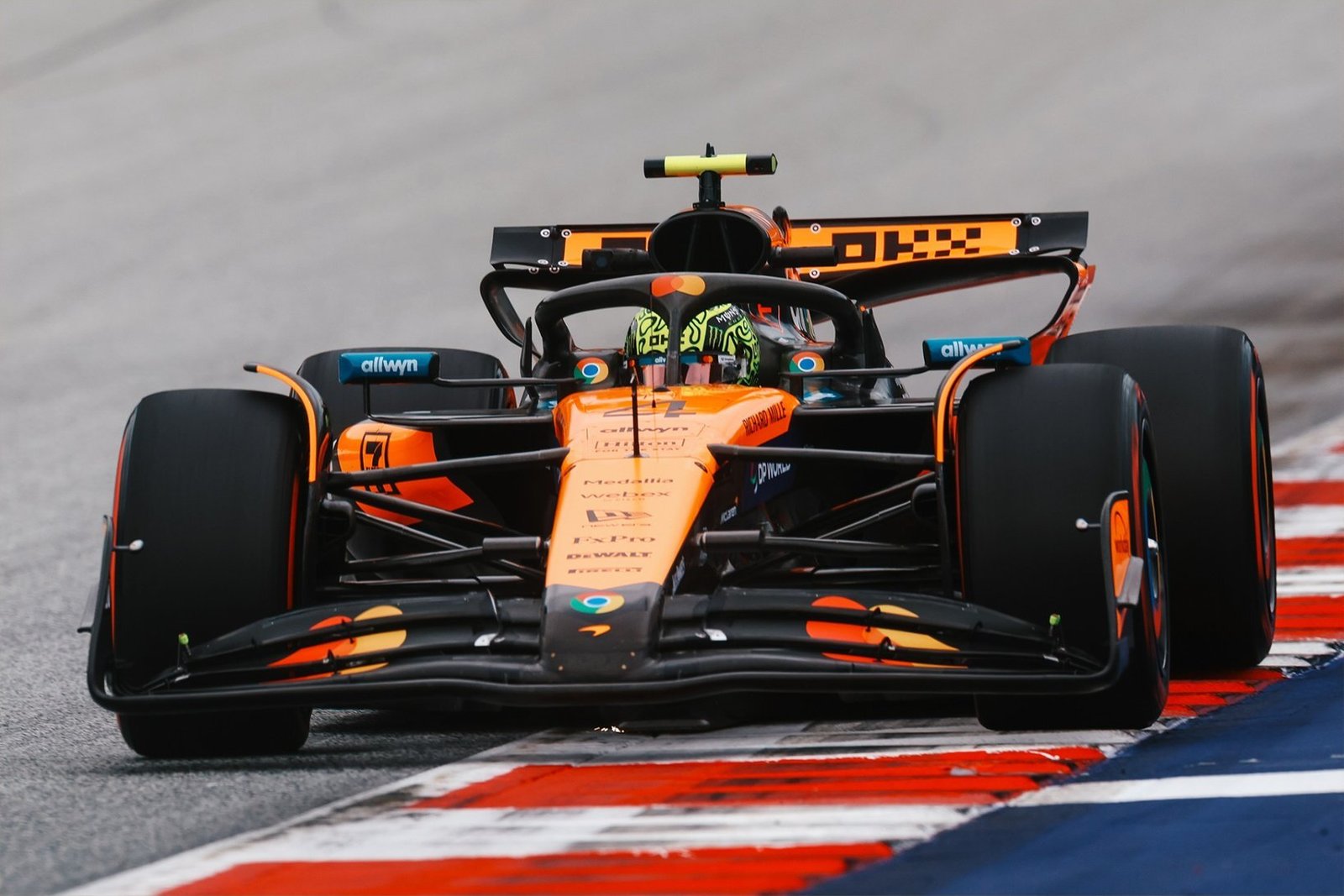 McLaren domina sexta-feira de treinos livres na Áustria com Norris no topo